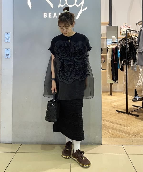 大木さんの「BEAMS WOMEN｜シャーリング ボーダー スカート」を使ったコーディネート