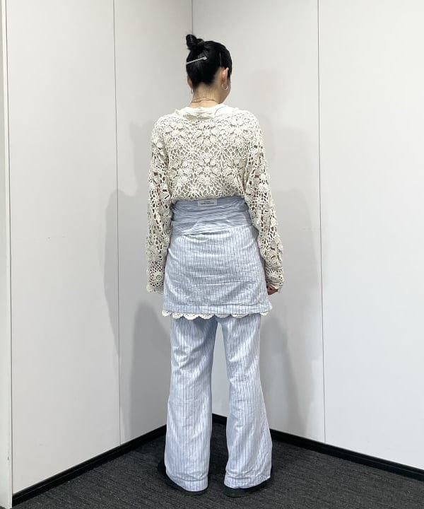 津藤 理佐子さんの「BEAMS WOMEN｜ストライプ チェック ビッグ ジャケット」を使ったコーディネート