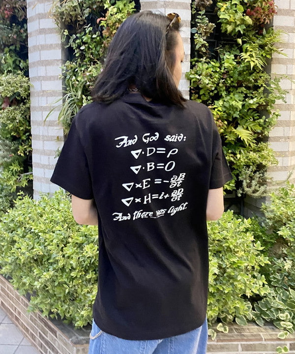 はるひむさんの「BEAMS WOMEN｜【別注】Cotton Expressions / YOU ARE HERE T-SHIRT」を使ったコーディネート