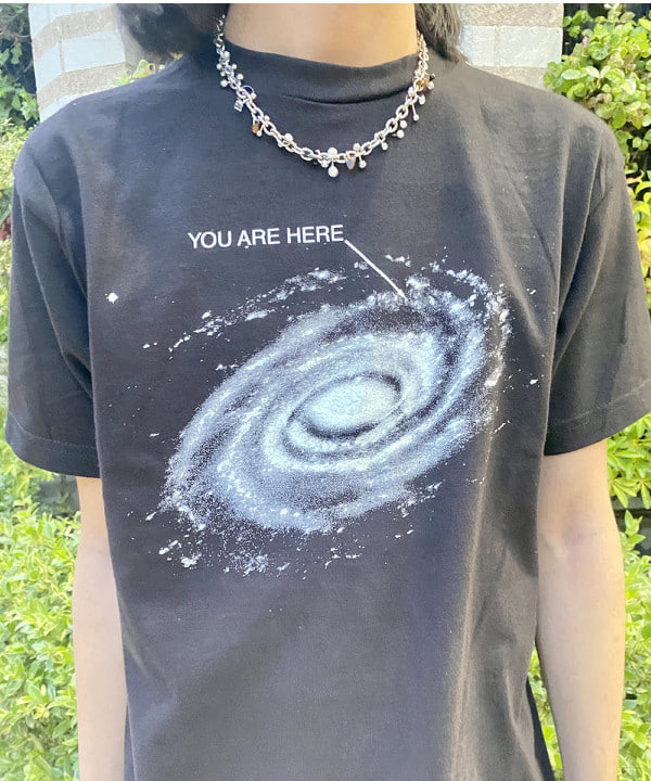 はるひむさんの「BEAMS WOMEN｜【別注】Cotton Expressions / YOU ARE HERE T-SHIRT」を使ったコーディネート