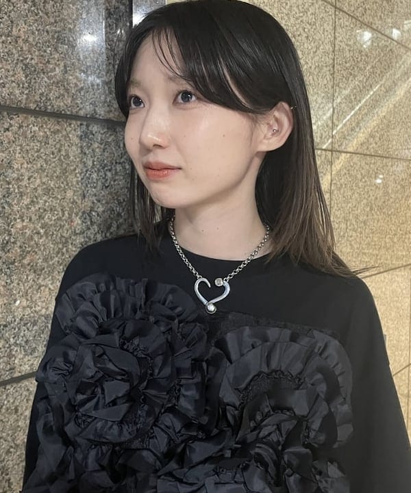 加歩さんの「BEAMS WOMEN｜フリンジ ファー タイトスカート」を使ったコーディネート