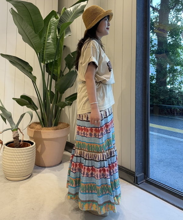 ナガオカ サキさんの「BEAMS WOMEN｜ボーイ ベーシック Tシャツ」を使ったコーディネート