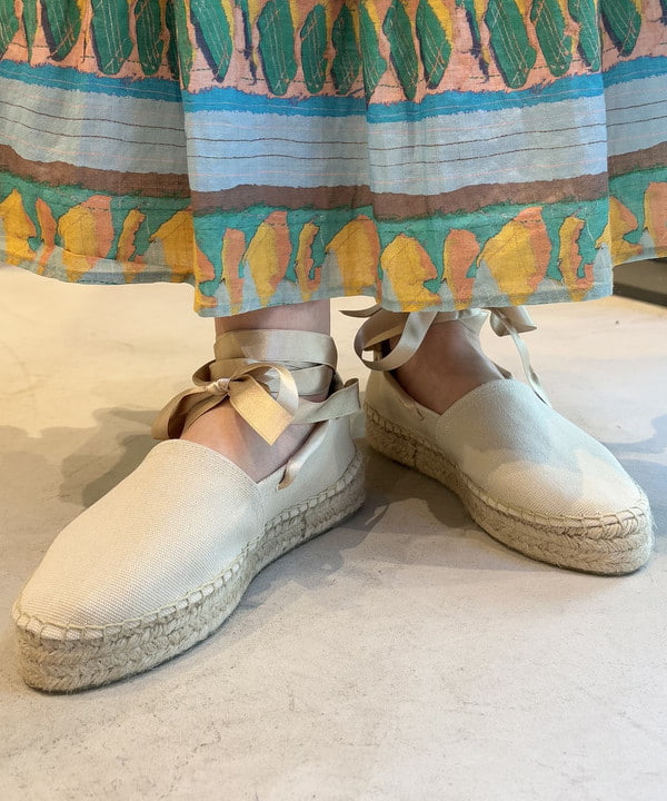 ナガオカ サキさんの「BEAMS WOMEN｜ボーイ ベーシック Tシャツ」を使ったコーディネート