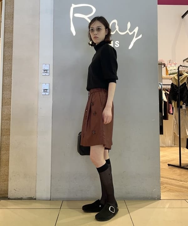 神坂 莉子さんの「BEAMS WOMEN｜noeyedia / サングラス "NE454sn"」を使ったコーディネート