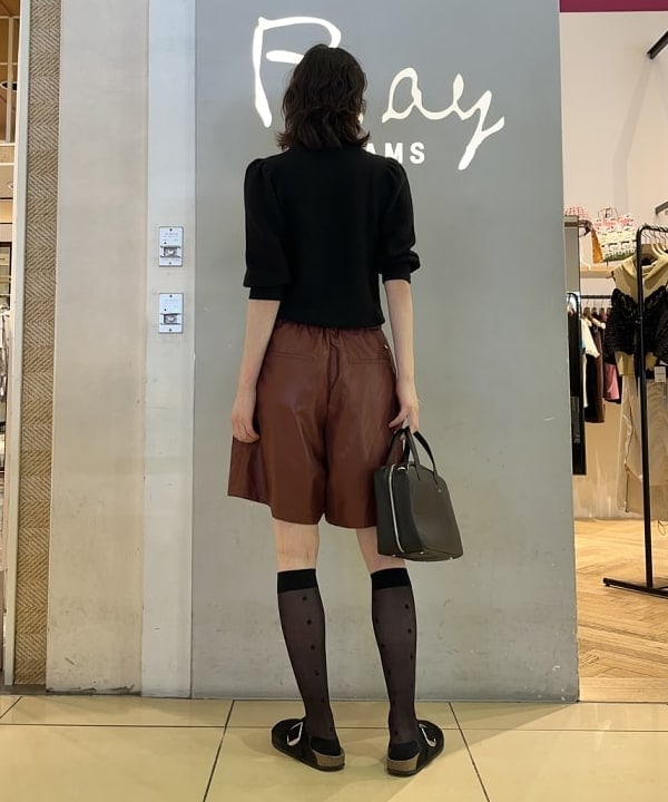 神坂 莉子さんの「BEAMS WOMEN｜noeyedia / サングラス "NE454sn"」を使ったコーディネート