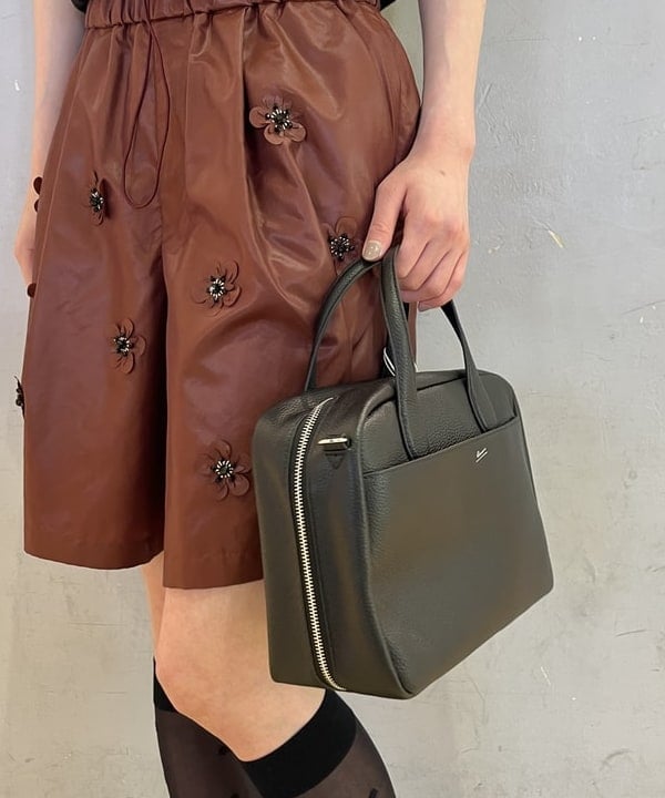 神坂 莉子さんの「BEAMS WOMEN｜noeyedia / サングラス "NE454sn"」を使ったコーディネート