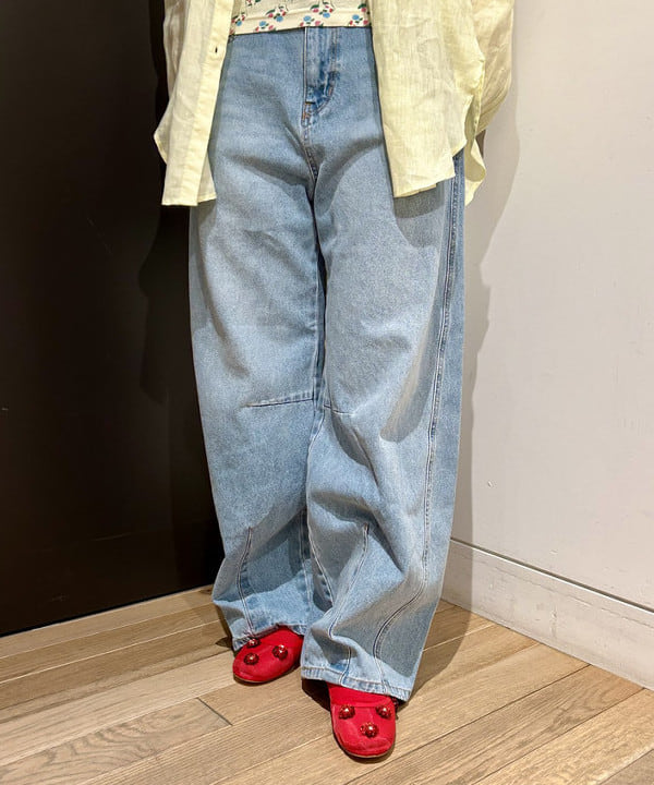 早川 萌子さんの「BEAMS WOMEN｜デニム バレル パンツ」を使ったコーディネート