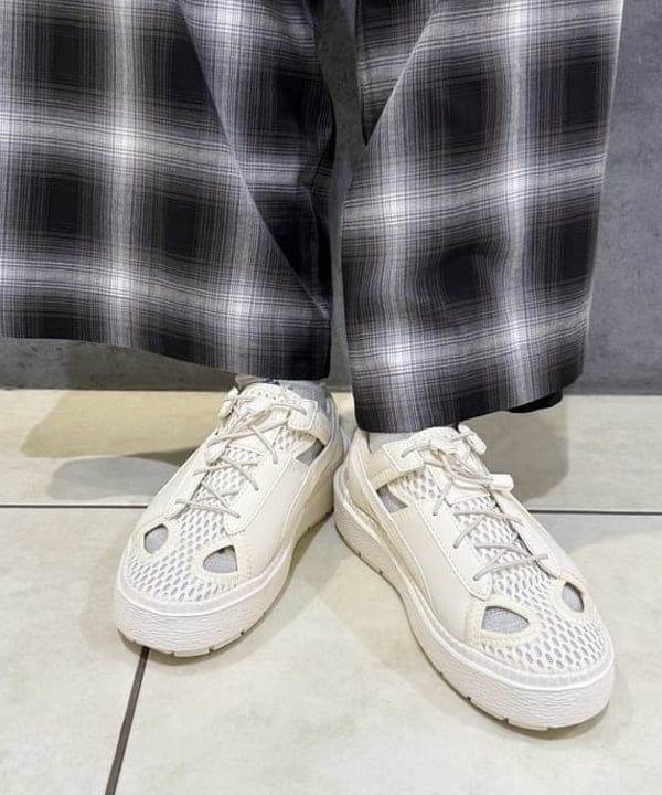 シロヤマさんの「BEAMS WOMEN｜チェック キャミソール サロペット」を使ったコーディネート