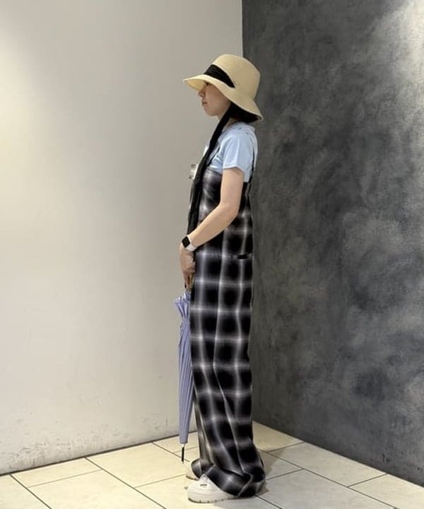 シロヤマさんの「BEAMS WOMEN｜チェック キャミソール サロペット」を使ったコーディネート
