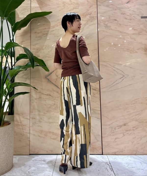 ゆうかさんの「BEAMS WOMEN｜バックオープン パイル プルオーバー」を使ったコーディネート