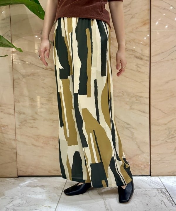 ゆうかさんの「BEAMS WOMEN｜バックオープン パイル プルオーバー」を使ったコーディネート