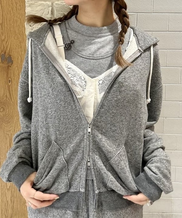 ナツハさんの「BEAMS WOMEN｜ボーイ ベーシック Tシャツ」を使ったコーディネート