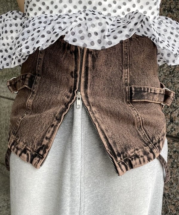 まゆちゃんさんの「BEAMS WOMEN｜デニム ジップ ビスチェ」を使ったコーディネート