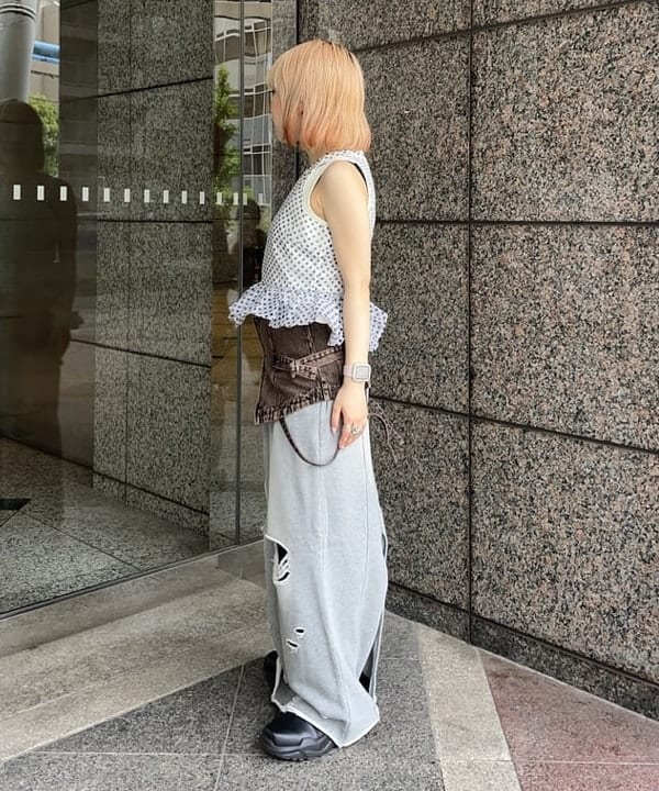 まゆちゃんさんの「BEAMS WOMEN｜デニム ジップ ビスチェ」を使ったコーディネート