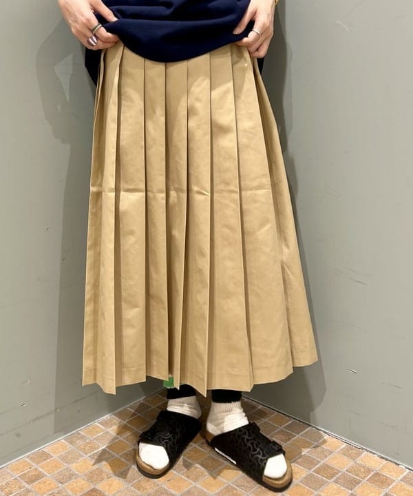 小原 もこさんの「BEAMS WOMEN｜【別注】BIRKENSTOCK / Zurich BONE PATTERN BLACK」を使ったコーディネート