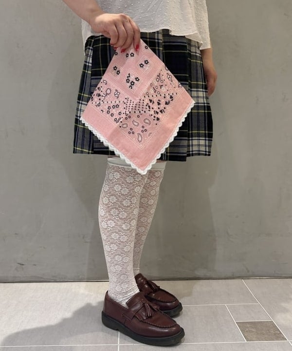 大石彩可さんの「BEAMS WOMEN｜2WAY レース バンダナ」を使ったコーディネート