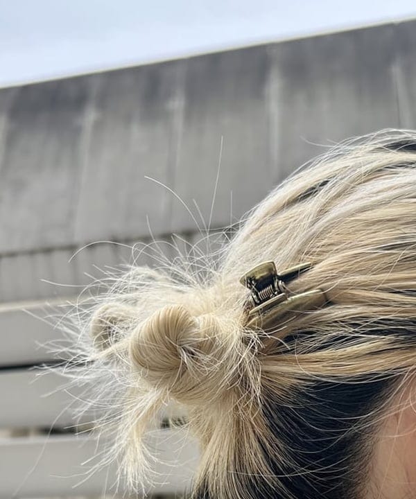 MATSUMOTO AMIさんの「BEAMS WOMEN｜maturely / デニム リペア チェーン バッグ」を使ったコーディネート