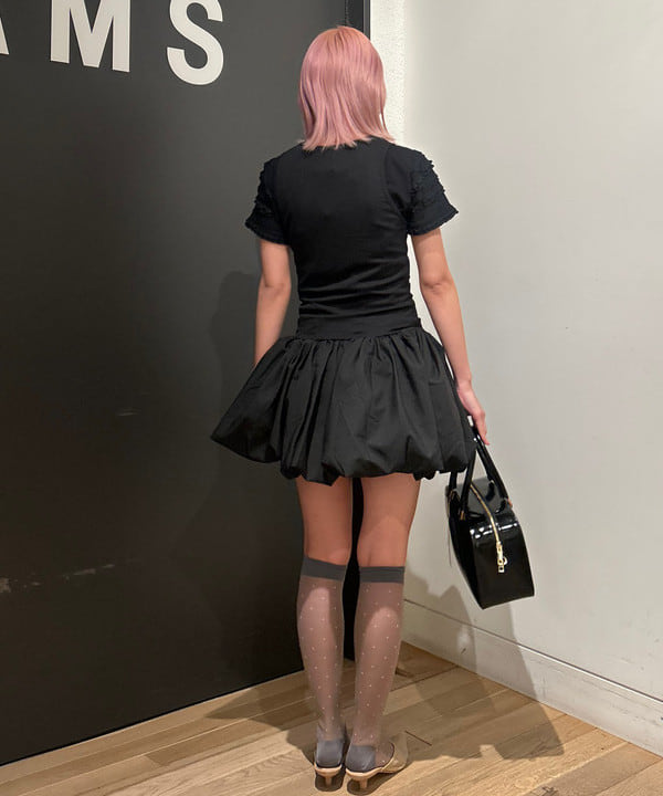 佐藤 亜美さんの「BEAMS WOMEN｜ボーダー レース スリーブ Tシャツ」を使ったコーディネート