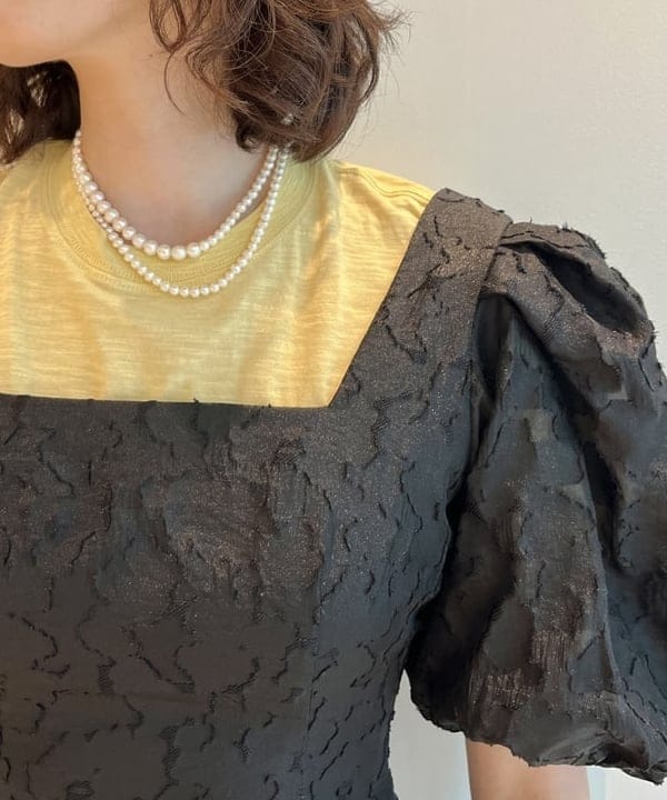 神坂 莉子さんの「BEAMS WOMEN｜LIE STUDIO / The Julie ピアス」を使ったコーディネート