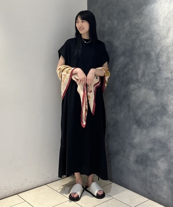 nodokaさんの「BEAMS WOMEN｜manipuri / シーズナルフルーツ リネン ストール」を使ったコーディネート