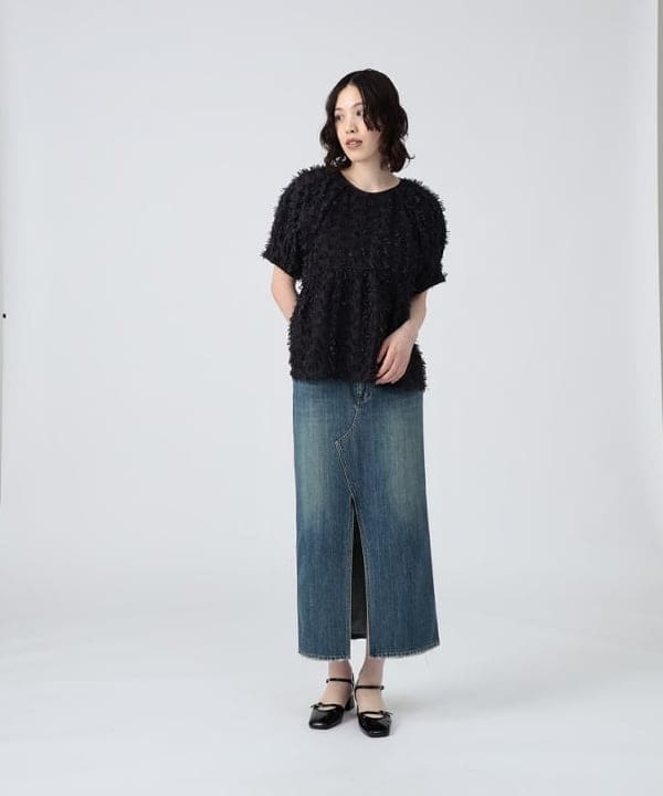 神坂 莉子さんの「BEAMS WOMEN｜フリンジ バルーンスリーブ ブラウス」を使ったコーディネート