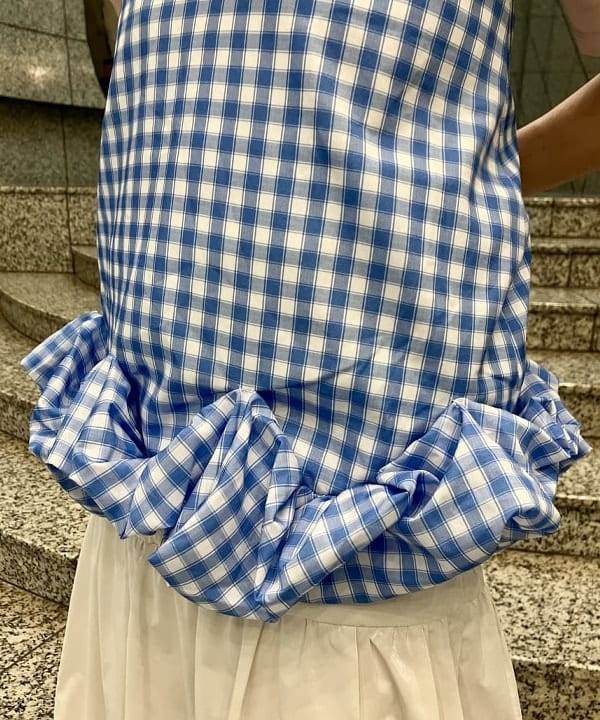 YABUさんの「BEAMS WOMEN｜グロッシー バルーン スカート」を使ったコーディネート