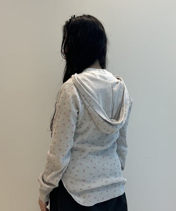 清水 彩乃さんの「BEAMS WOMEN｜フリース ハーフジップ ショートスリーブ」を使ったコーディネート