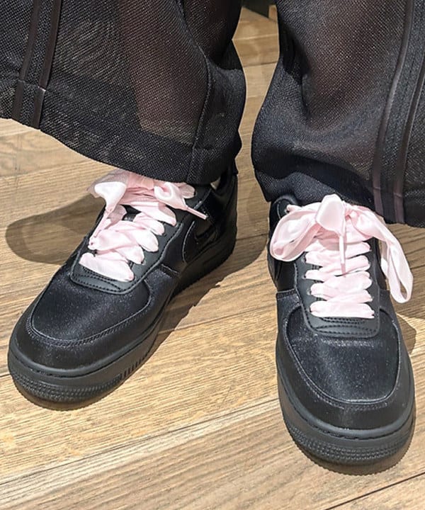 佐藤 亜美さんの「BEAMS WOMEN｜メッシュ シアー ライン パンツ」を使ったコーディネート