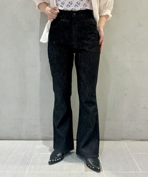 ヒカリさんの「BEAMS WOMEN｜blicenscell / sequin buscket バッグ」を使ったコーディネート