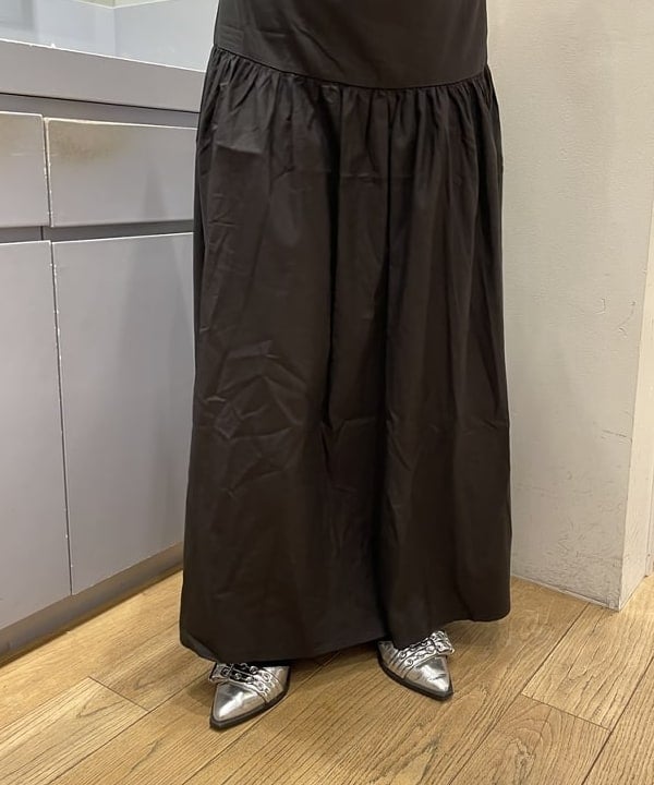 chikaさんの「BEAMS WOMEN｜フリル ビジュー カゴ バッグ」を使ったコーディネート