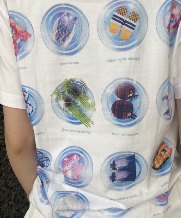 加歩さんの「BEAMS WOMEN｜グロッシー バルーン スカート」を使ったコーディネート