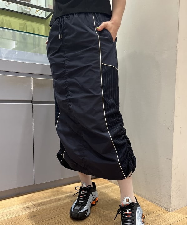 ゆいさんの「BEAMS WOMEN｜シャーリング ノースリーブ フーディ トップス」を使ったコーディネート