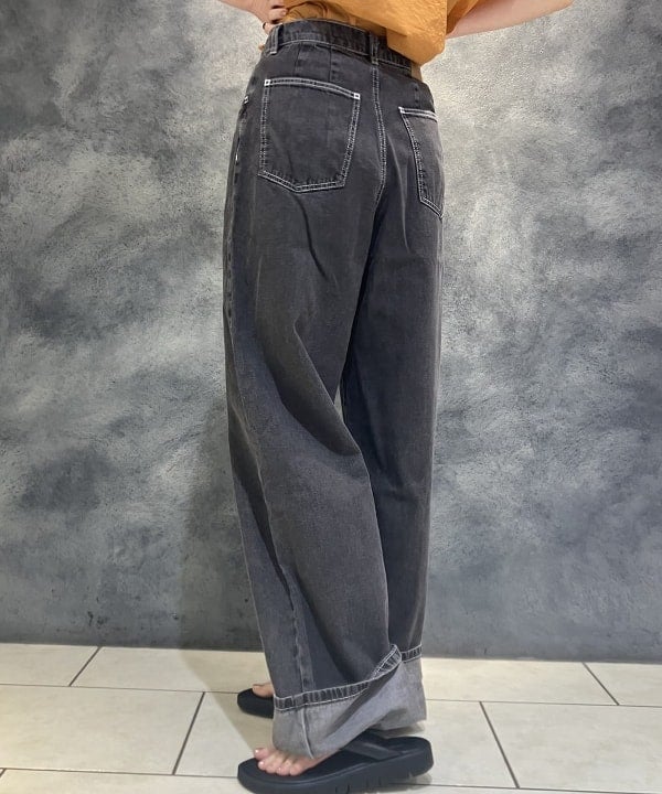 OSUMIさんの「BEAMS WOMEN｜＆MyuQ / TAMTON ボストン バッグ」を使ったコーディネート