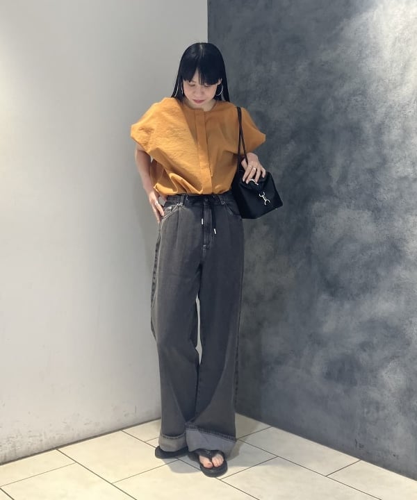 OSUMIさんの「BEAMS WOMEN｜＆MyuQ / TAMTON ボストン バッグ」を使ったコーディネート