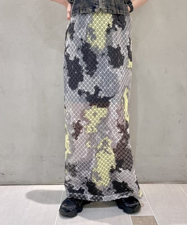 カタヤマ アヤさんの「BEAMS WOMEN｜シアー クロップドシャツ」を使ったコーディネート