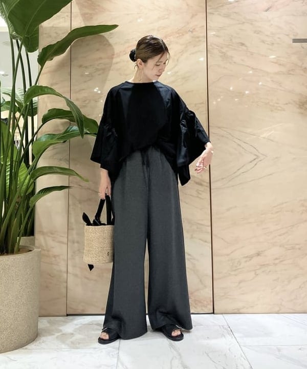 AONO SHIKAMAさんの「BEAMS WOMEN｜【別注】PHILIPPE AUDIBERT / Nava パール ブレスレット」を使ったコーディネート