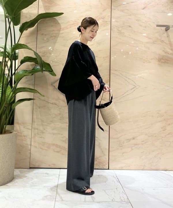 AONO SHIKAMAさんの「BEAMS WOMEN｜【別注】PHILIPPE AUDIBERT / Nava パール ブレスレット」を使ったコーディネート