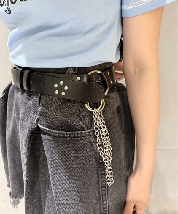 庭野 優紀さんの「BEAMS WOMEN｜メッシュ シアー ライン パンツ」を使ったコーディネート