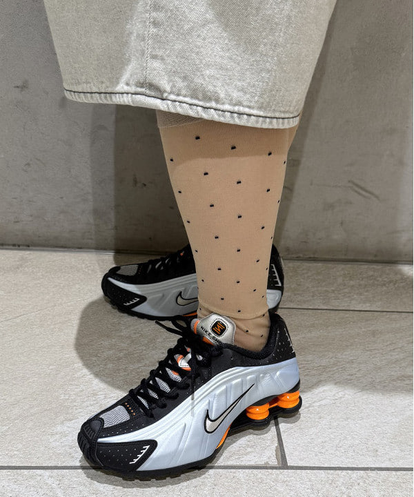 庭野 優紀さんの「BEAMS WOMEN｜【別注】Marmot / パッカブル ジャケット」を使ったコーディネート