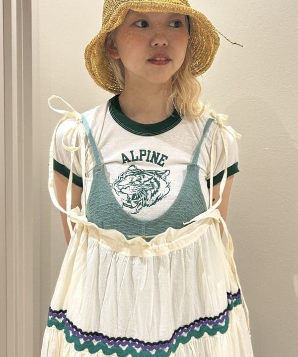 MATSUMOTO AMIさんの「BEAMS WOMEN｜【別注】trepied / テープ ティアード スカート」を使ったコーディネート