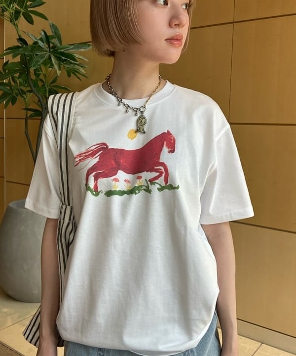 Hazukiさんの「BEAMS WOMEN｜デニム タック ミディアム スカート」を使ったコーディネート