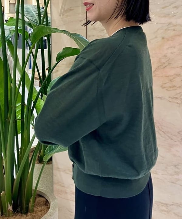 小笠原 楓さんの「BEAMS WOMEN｜コットン 16ゲージ ノースリーブ プルオーバー」を使ったコーディネート