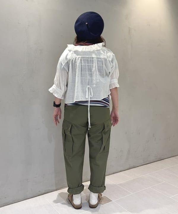 kawaiさんの「BEAMS WOMEN｜【別注】BUZZ RICKSON'S / ポプリン アーミーパンツ」を使ったコーディネート