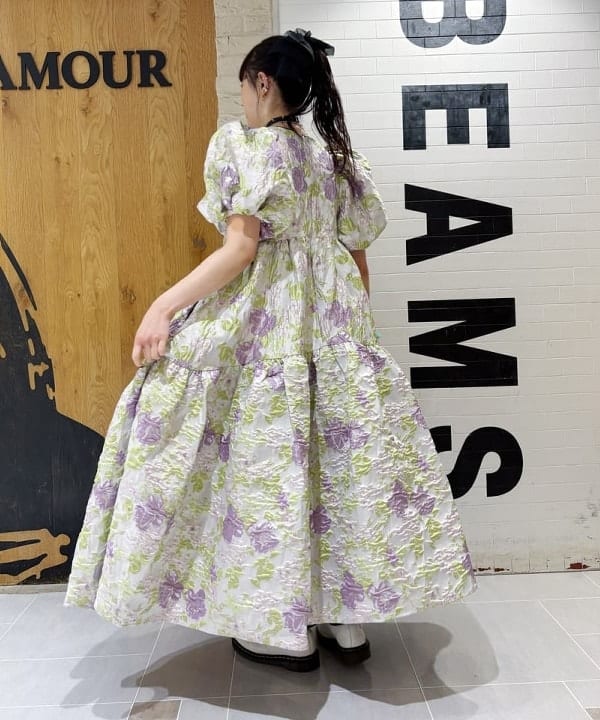 りかちょび/岸本梨佳さんの「BEAMS WOMEN｜SILK ROAD BAZAAR / GREAT MAN オーナメント」を使ったコーディネート