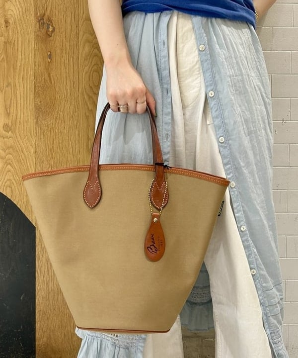 ナツハさんの「BEAMS WOMEN｜Brady / TAMAR S」を使ったコーディネート