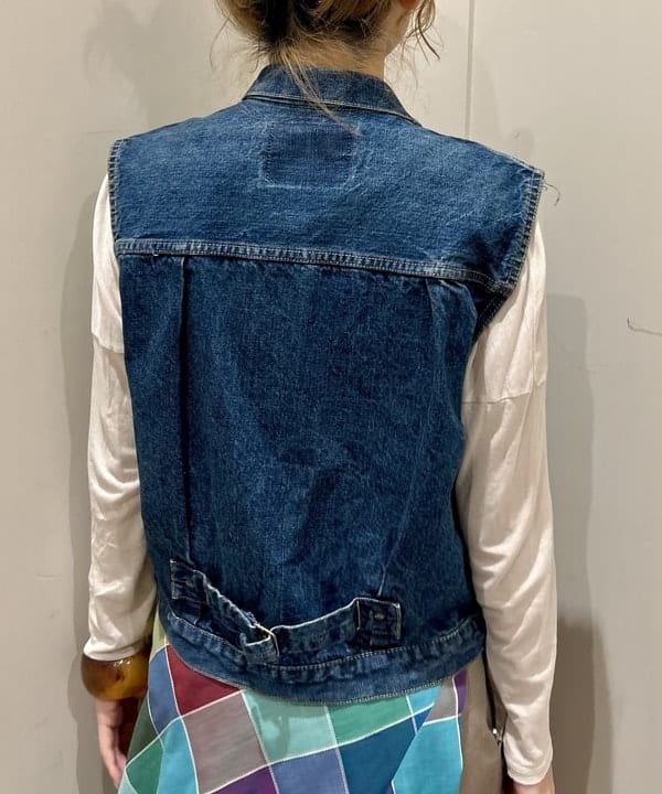 小原 もこさんの「BEAMS WOMEN｜maturely / ディープ タック ワイド スラックス」を使ったコーディネート