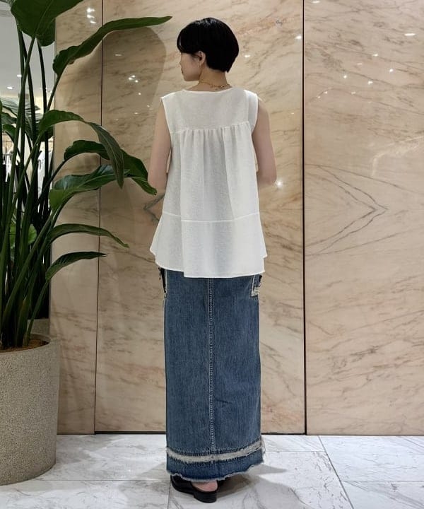 SANOさんの「BEAMS WOMEN｜ラッセルメッシュ ノースリーブ プルオーバー」を使ったコーディネート