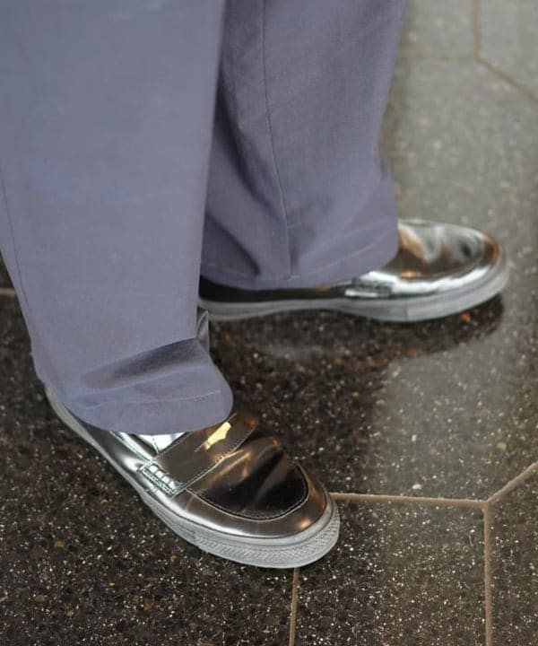 SUDOさんの「BEAMS WOMEN｜メッシュライク 2プリーツ テーパード スラックス」を使ったコーディネート