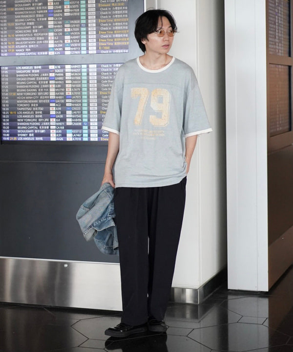 SUDOさんの「BEAMS WOMEN｜メッシュライク 2プリーツ テーパード スラックス」を使ったコーディネート