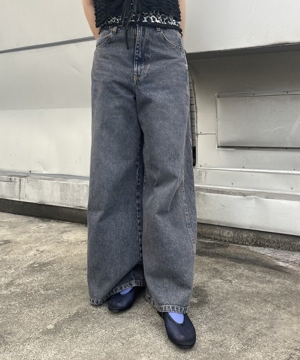 ゆいさんの「BEAMS WOMEN｜オーバーダイ デニム パンツ」を使ったコーディネート